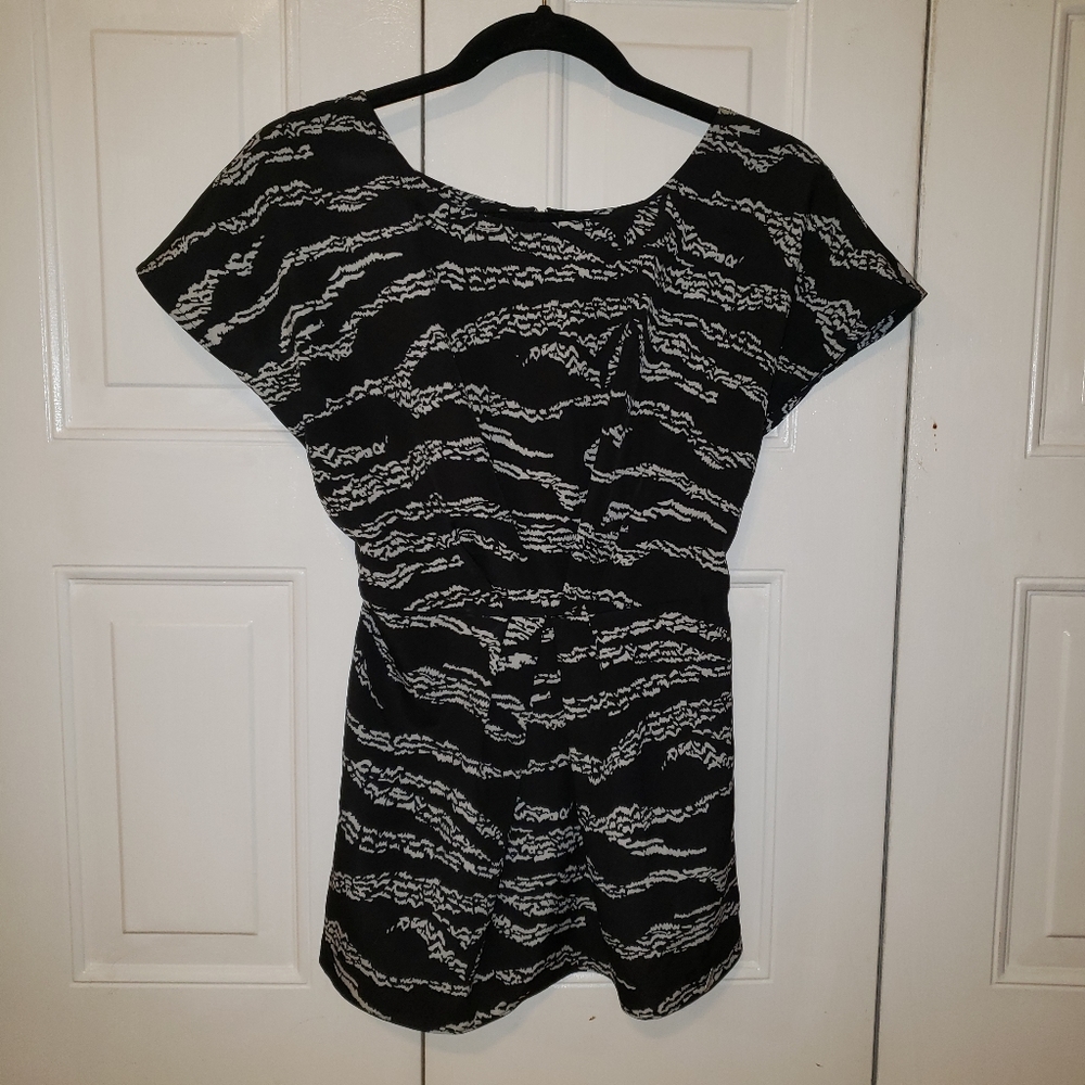 Guess Sinched Top